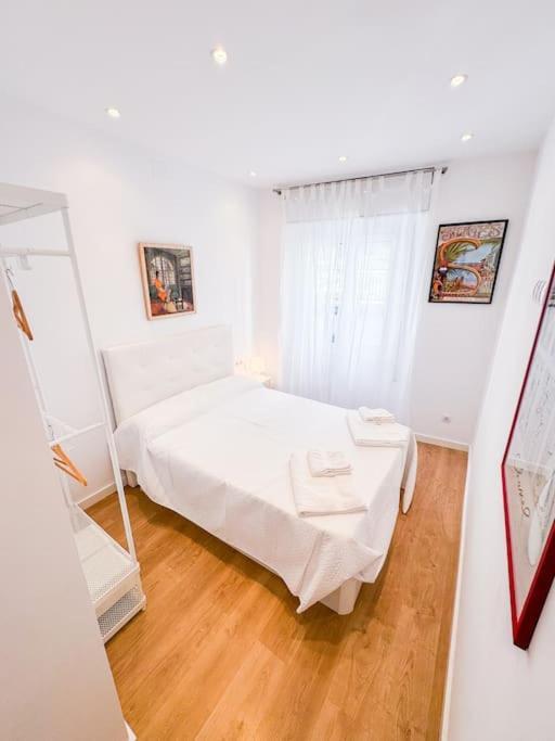 Anna & Thomas - Sitges Center Apt Esterno foto
